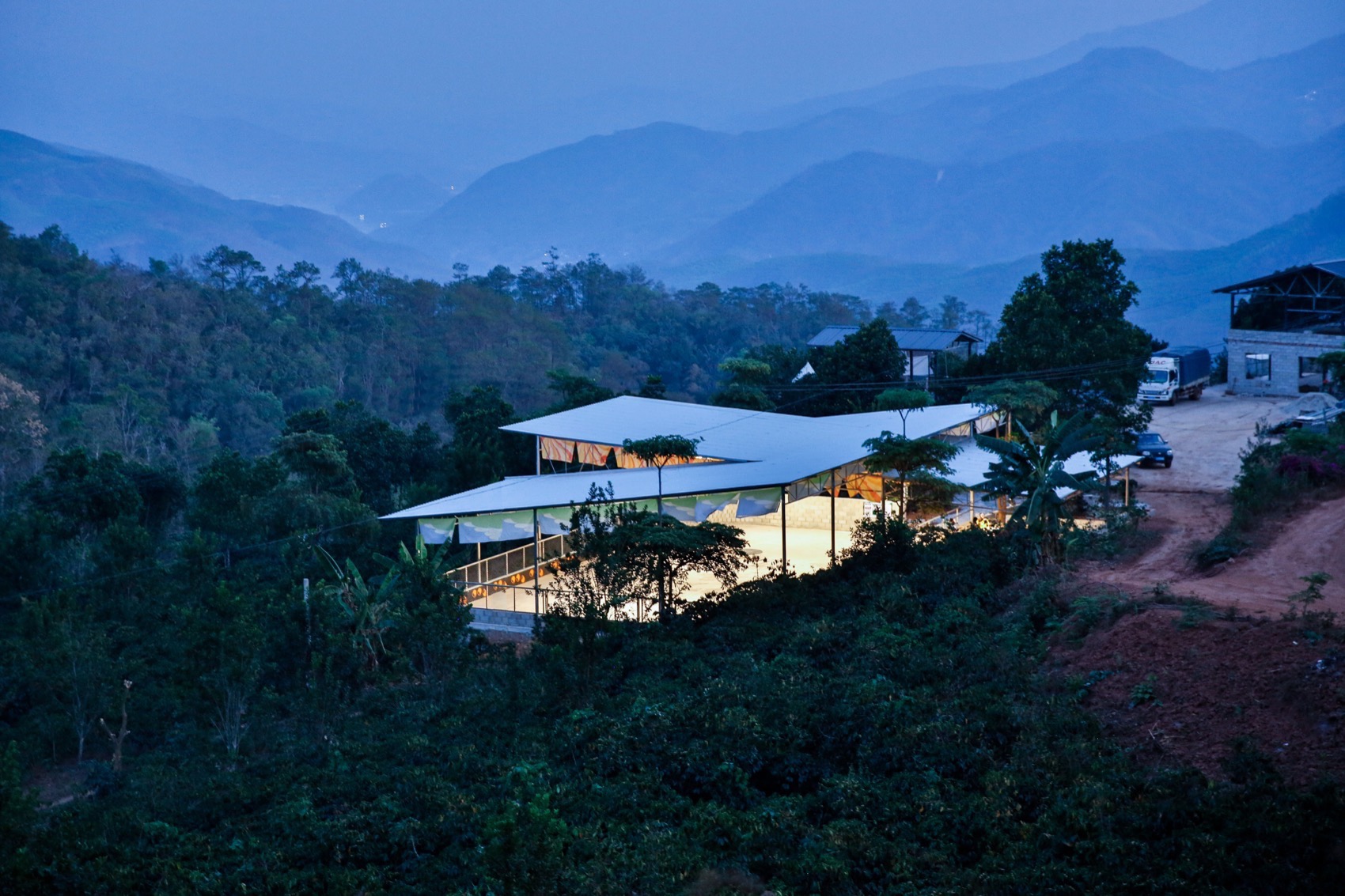 飞翔陀螺场丨中国普洱丨众建筑-5