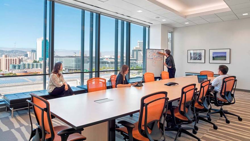 Gensler 打造 Riverbed 科技办公室 | 自然元素与科技的和谐共生-5