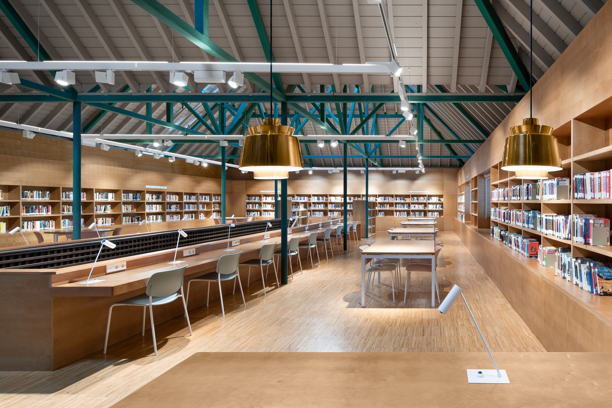 Municipal Library Caja de Cultura in Torrelodones / Gabriel Gallegos Borges-26