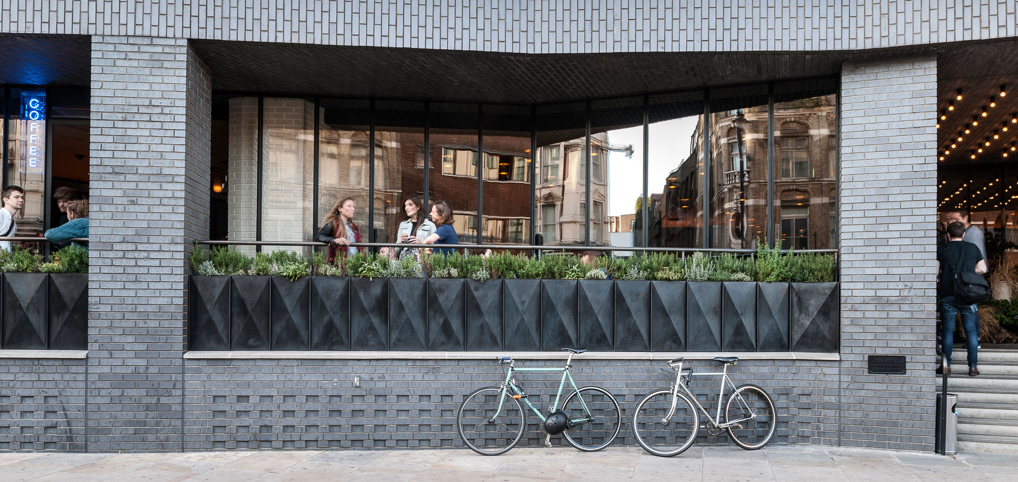 ace hotel shoreditch-0