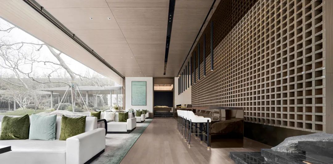 上叠·映湖 · 下叠·见山丨LSD-0