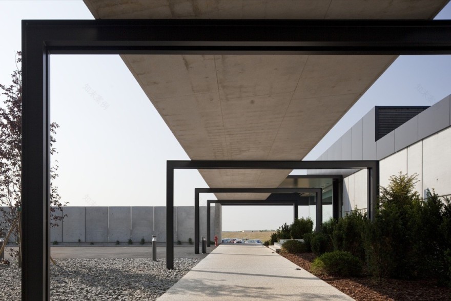 也门布拉提克新总部及生产车间丨GEZA-21