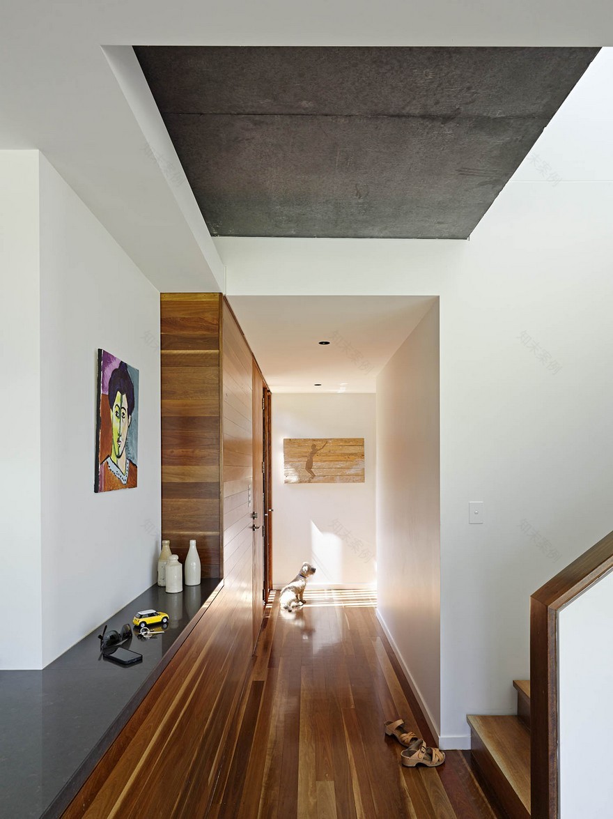 Queenslander House Upgraded to Accommodate a Growing Family-14