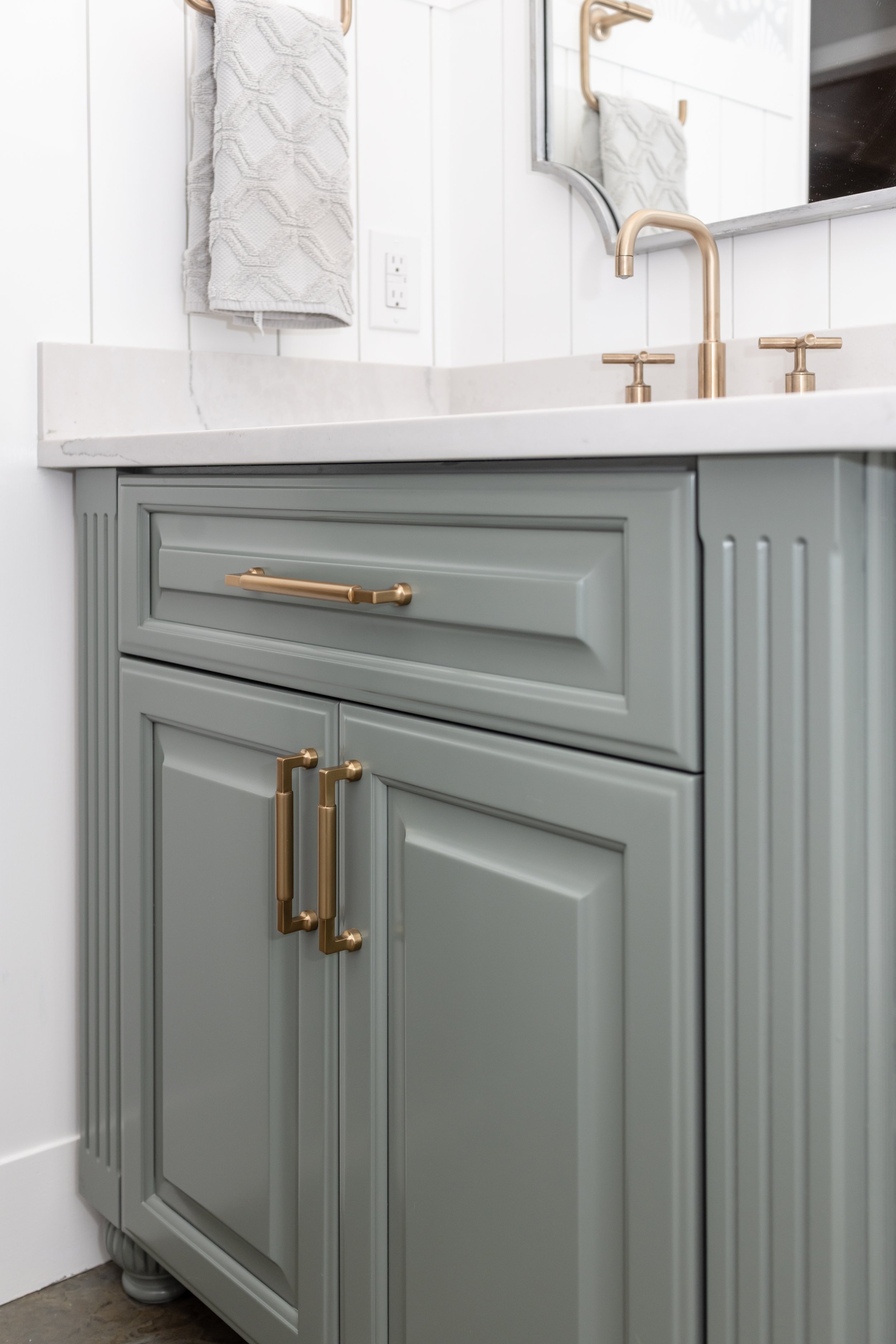 完美化妆间打造项目丨Ashmore Builders Inc-27