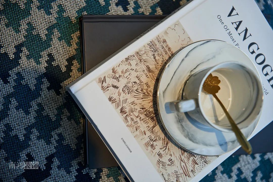 三堡南苑 126㎡现代风格家居设计丨浙江南鸿装饰-1