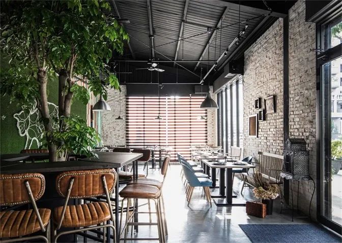 台中 Gatto Bianc 咖啡馆 | 法式复古怀旧风的设计演绎-8