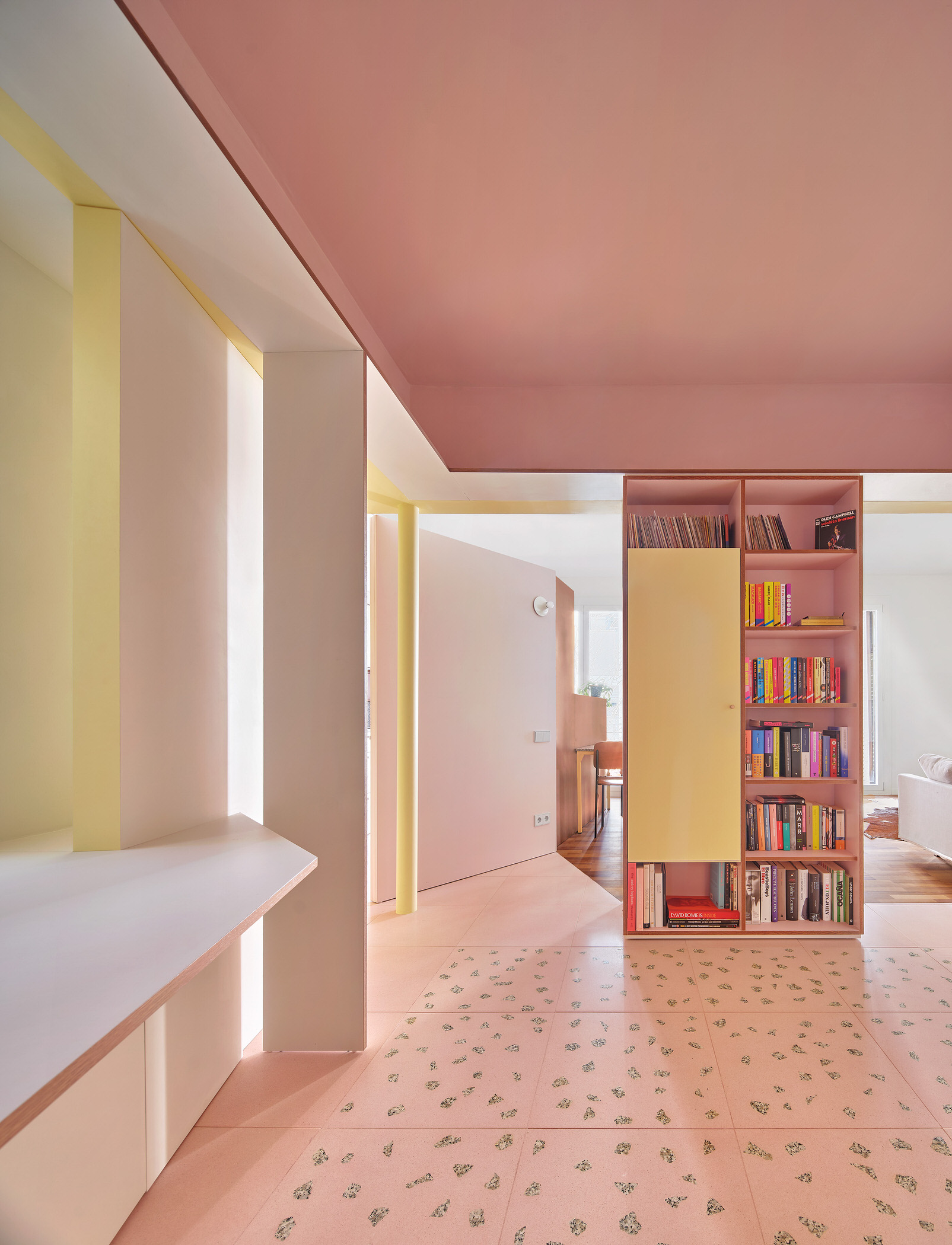 多彩“蛋糕公寓”丨西班牙巴塞罗那丨西班牙 AMOO 设计事务所-23