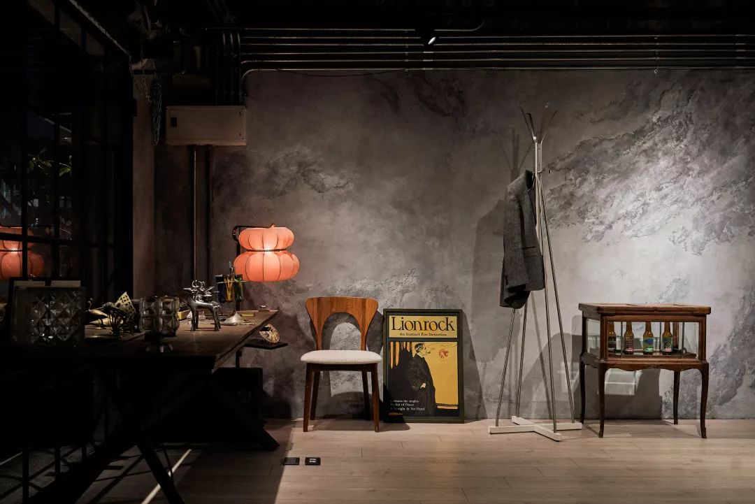 破旧老仓库改造时髦Loft风办公空间-11