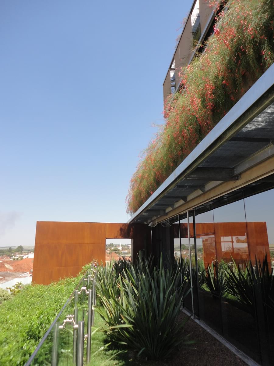 巴西 Credicitrus 银行总部,绿色环保的现代建筑-9