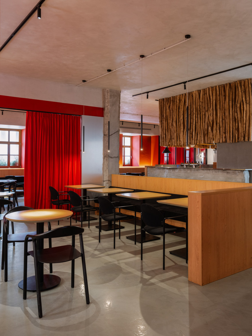 拉面乐园(注:若RA'MEN是特定名称,可能需要更多背景信息来更准确翻译,此处按拉面来处理) 丨俄罗斯莫斯科丨Nikolay Yarin等5人-64