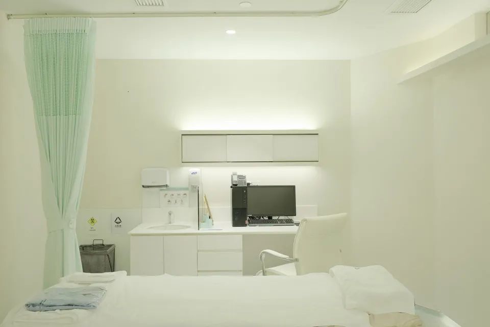 静和岛 | 医疗与生活美学的一体化空间-38