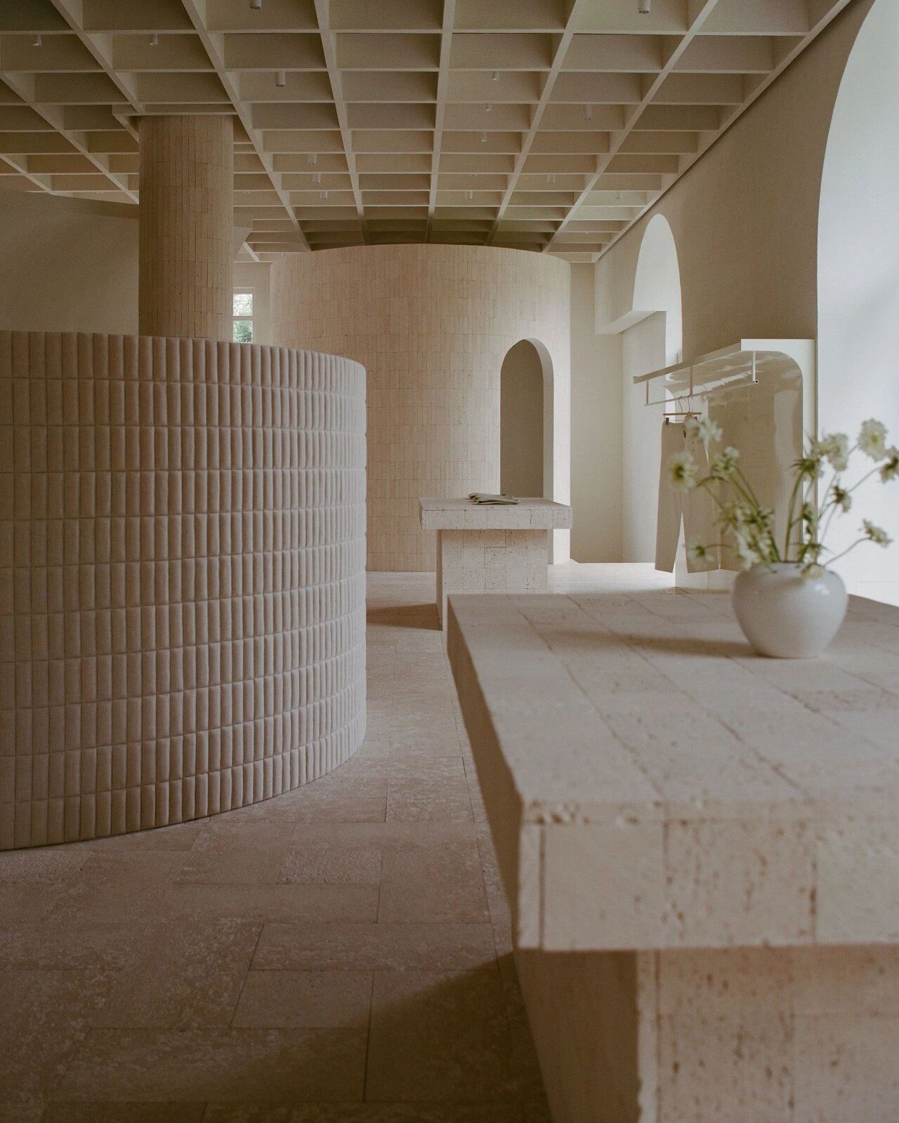 Messa House 女装零售店丨哈萨克斯坦丨UP2DATE architects-18