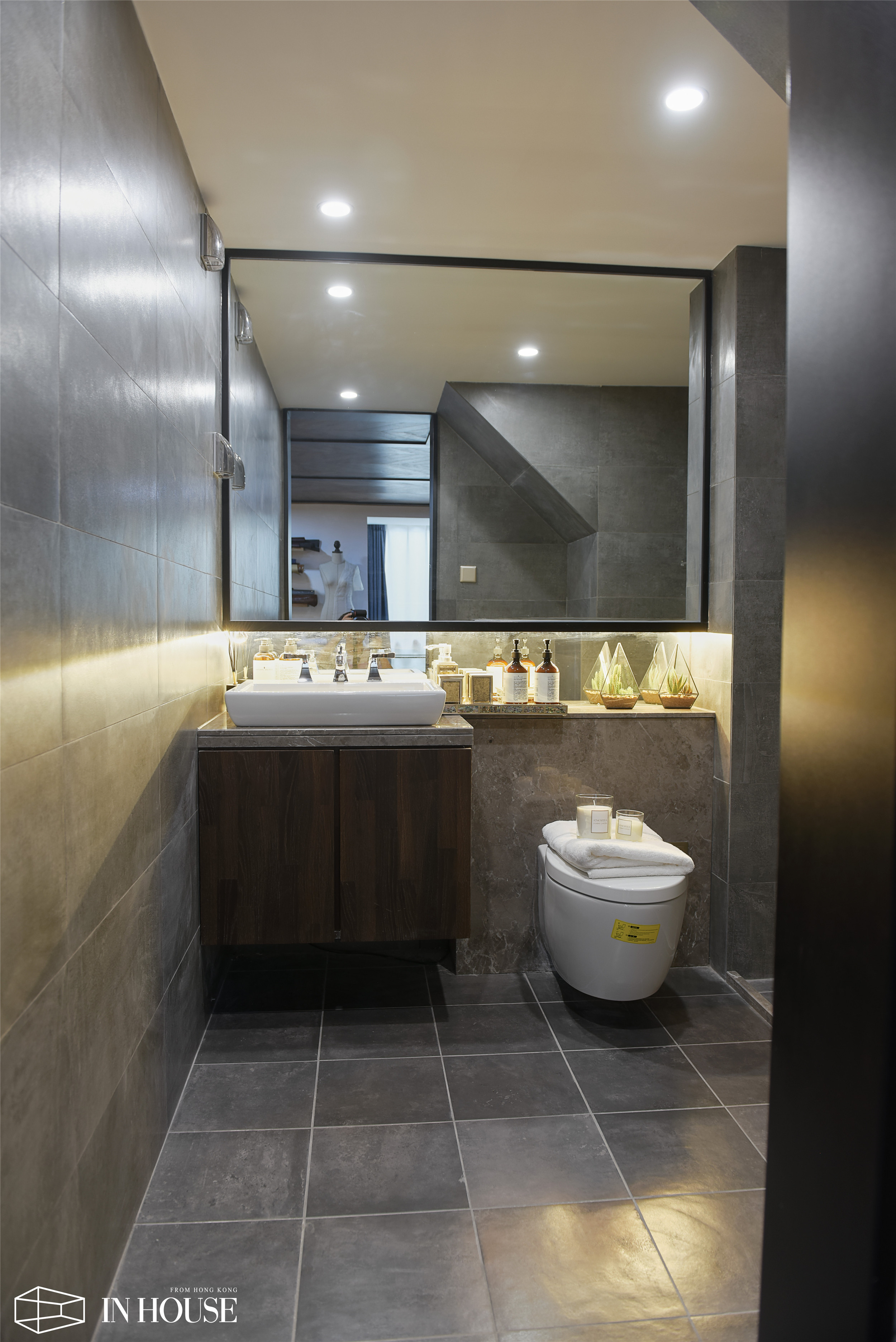 融创财富一号“私人衣橱”LOFT工业风公寓样板间设计——INHOUSE设计！-25