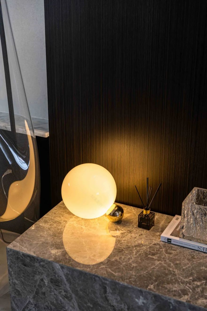 大理石+原木,80后业主的现代风四居室 | 花漾美作-46