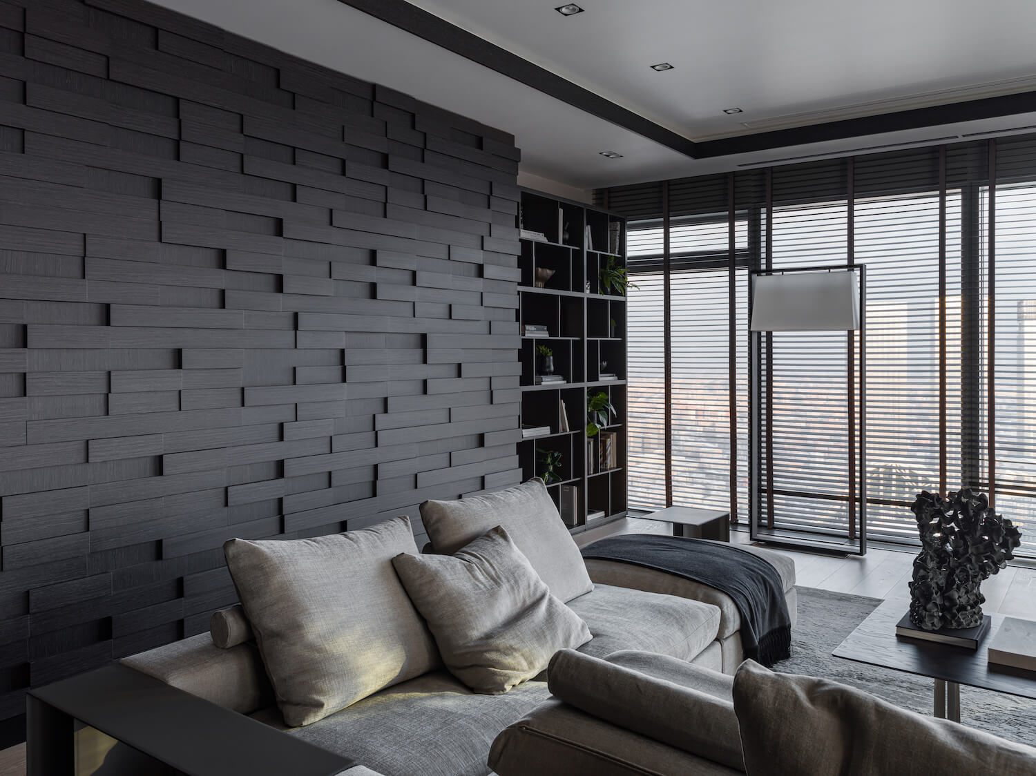 莫斯科黑色系公寓设计 既沉稳又有质感-2