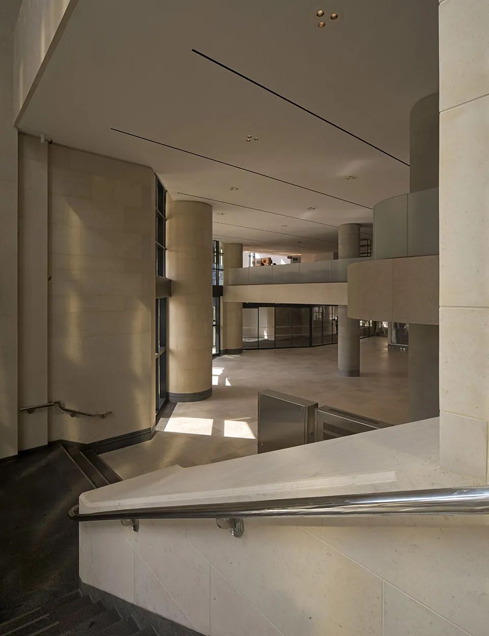 伦敦国家美术馆Sainsbury翼楼改造-34