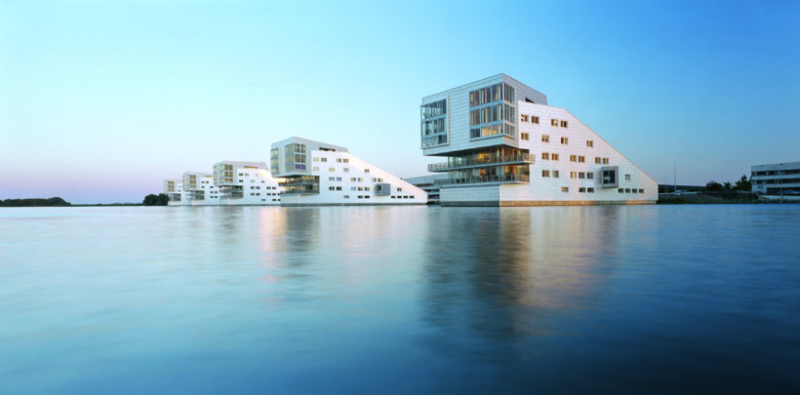 湖滨住宅——斯芬克斯(注:这里原文Sphin·es可能有误,推测是Sphinxes,一般指斯芬克斯,是希腊神话中带翼的狮身女怪;在埃及神话里常指狮身人面像 ) 丨Neutelings Riedijk Architects-6