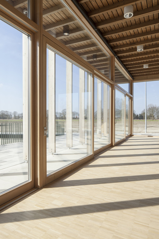 比利时 IOK 总部 | 模块化木构建筑的生态实践-15