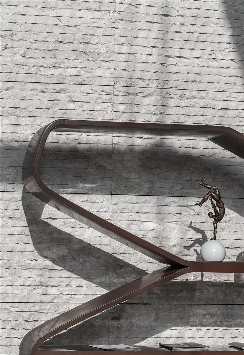 中银大厦 | 光影艺术的办公空间-41