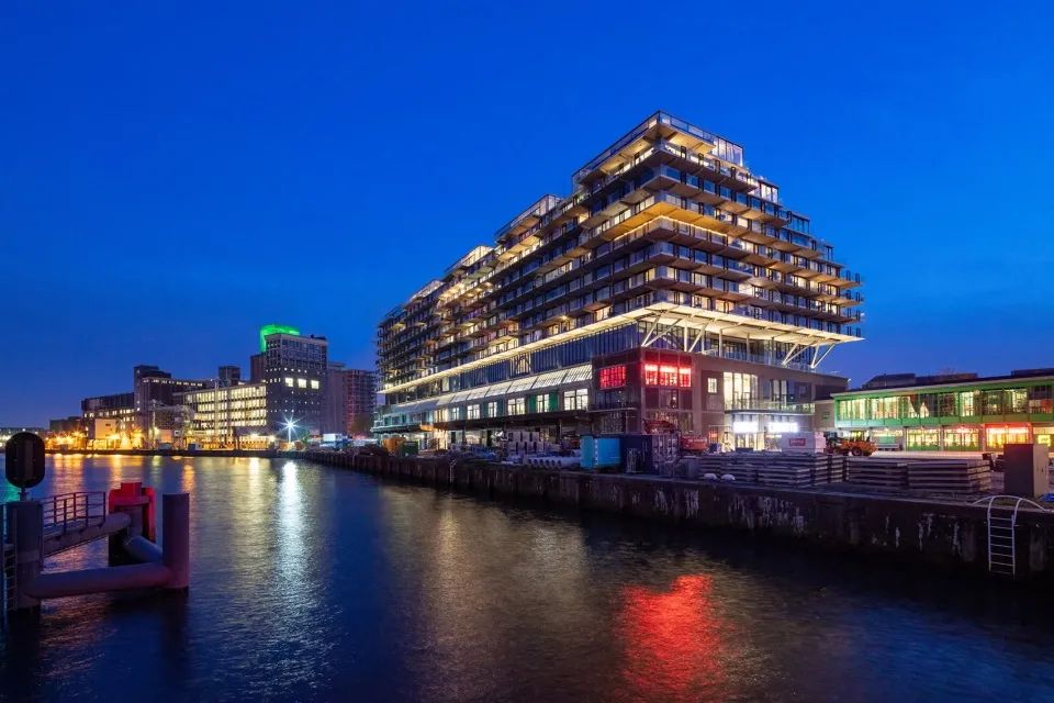 鹿特丹 Fenix I 综合体 | 历史与现代的融合-78