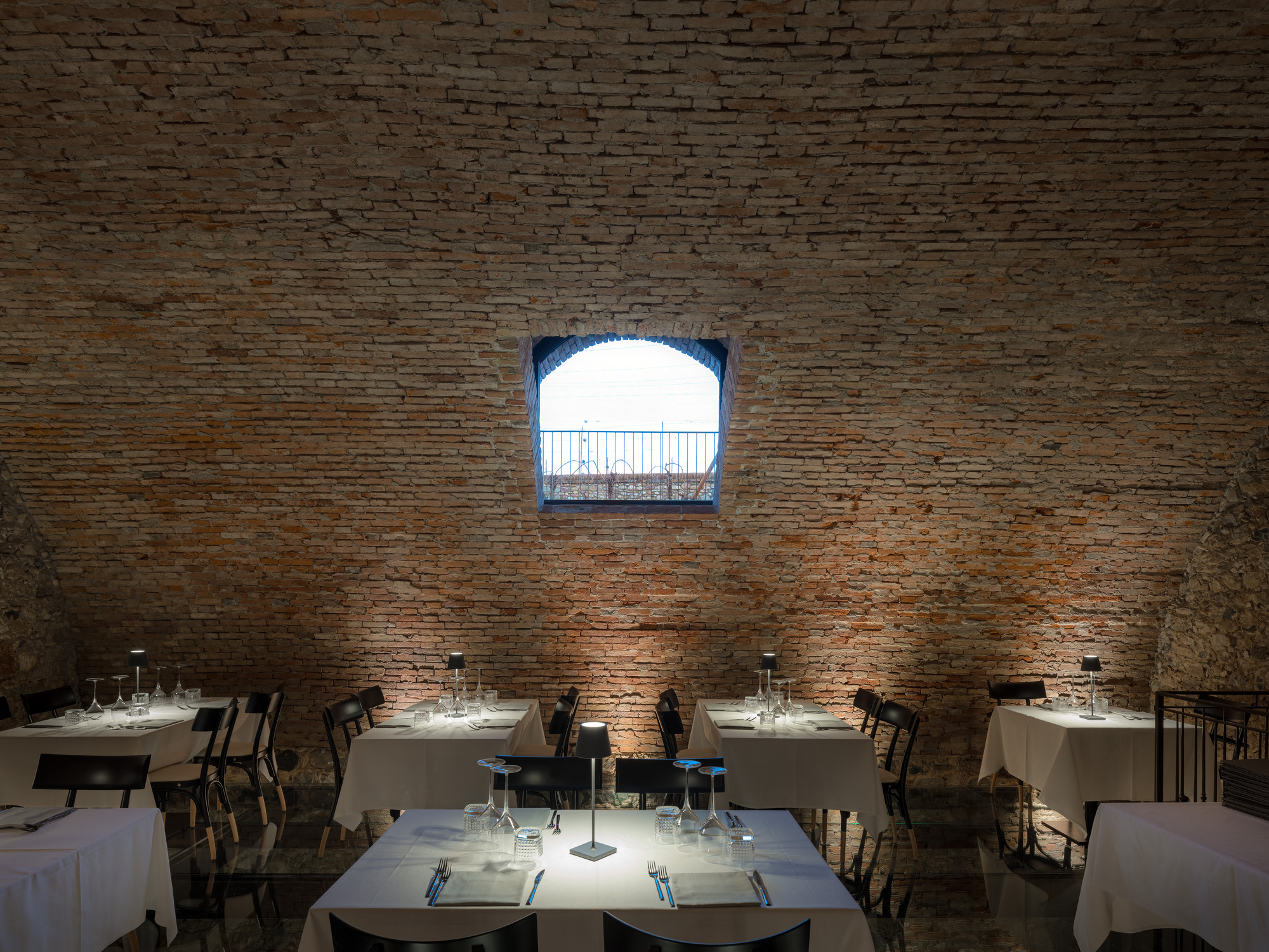 La Ghiacciaia Restaurant / MAO Architects-31