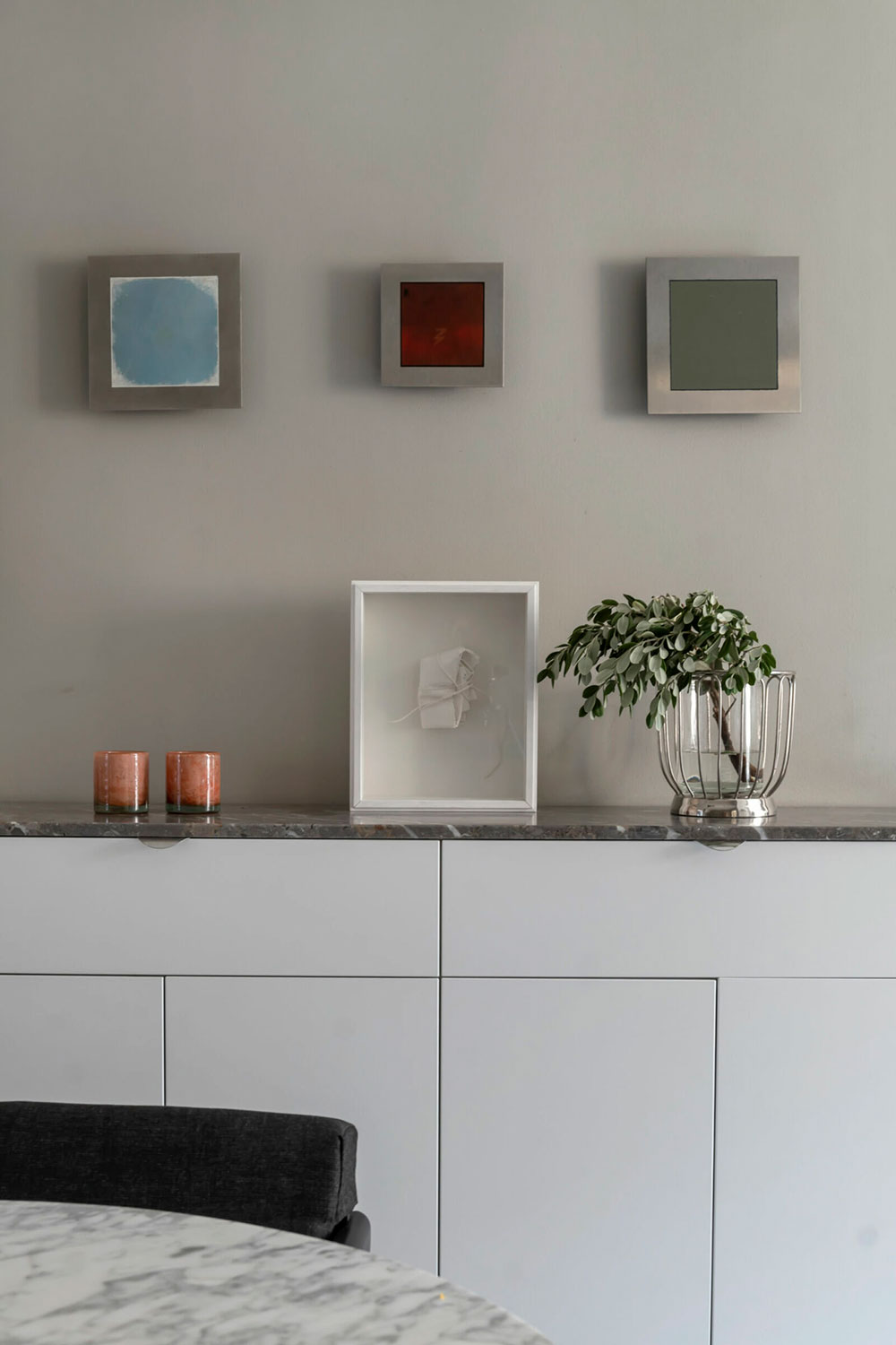 瑞典斯德哥尔摩优雅艺术公寓设计-11