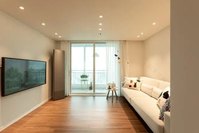 90 后夫妻简约温馨家居,打造有温度的小窝-17