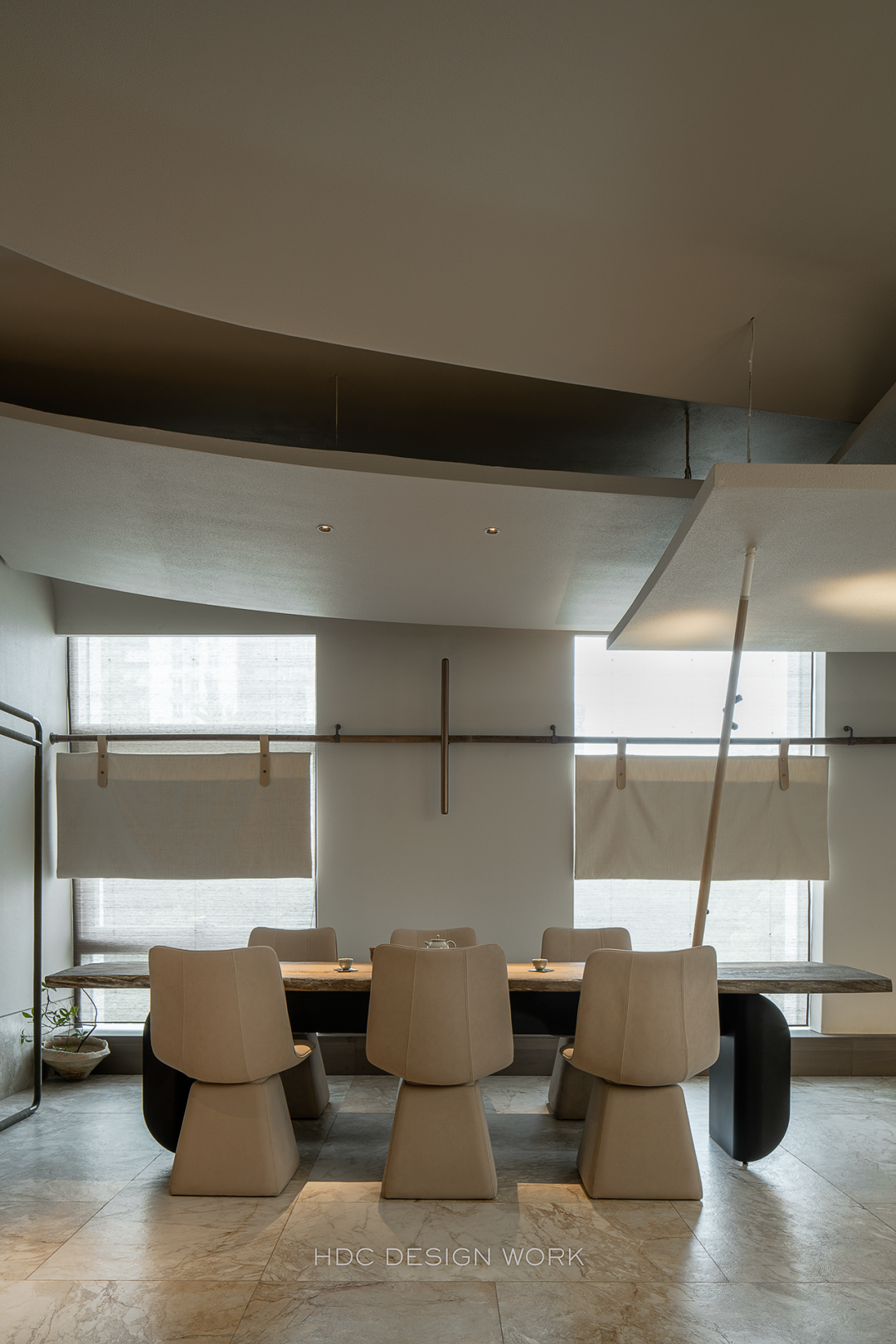 春天来了·创新徽菜餐厅设计丨中国南昌丨成都蜂鸟设计-28