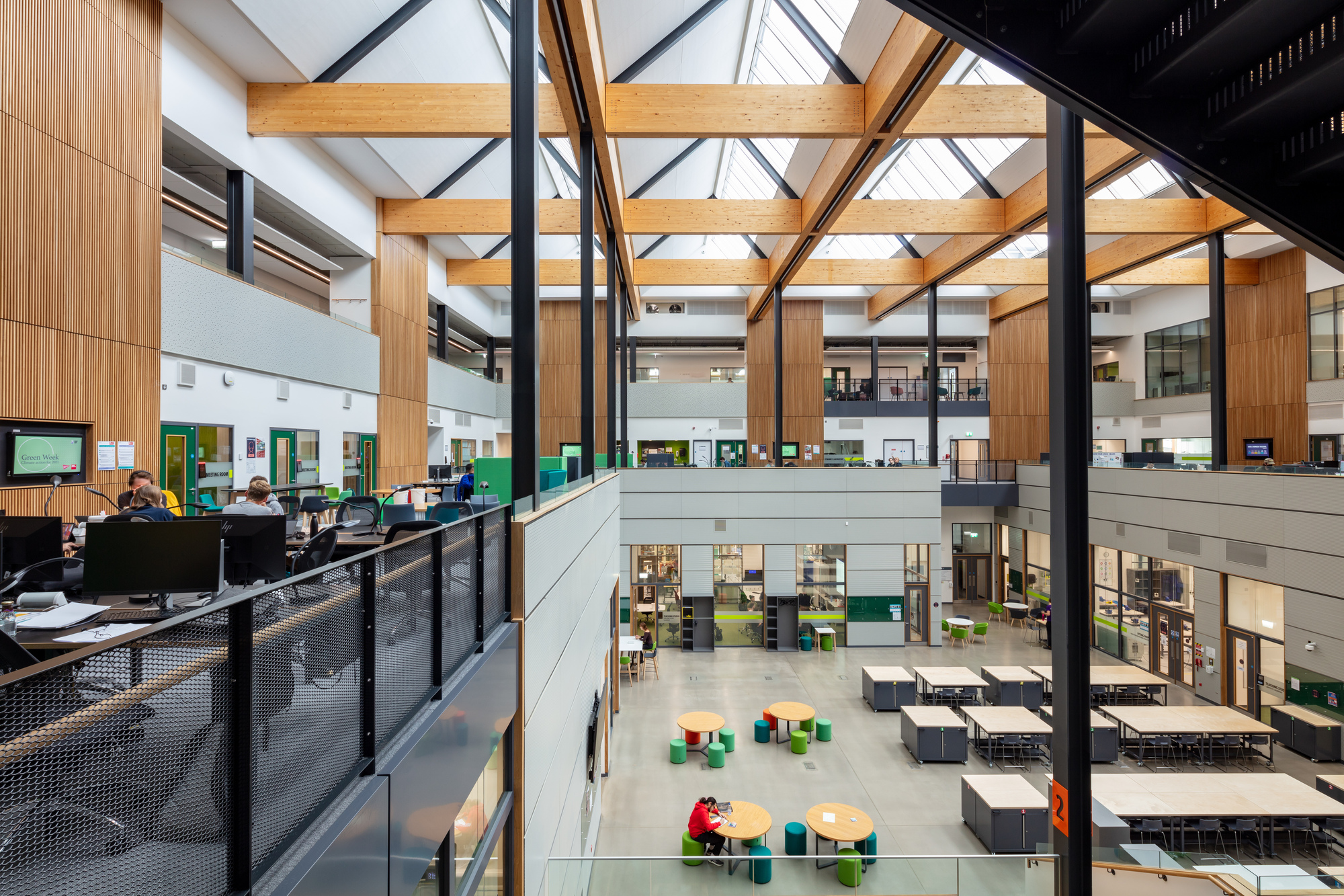 英国布里斯托大学工程学院丨AHR-25