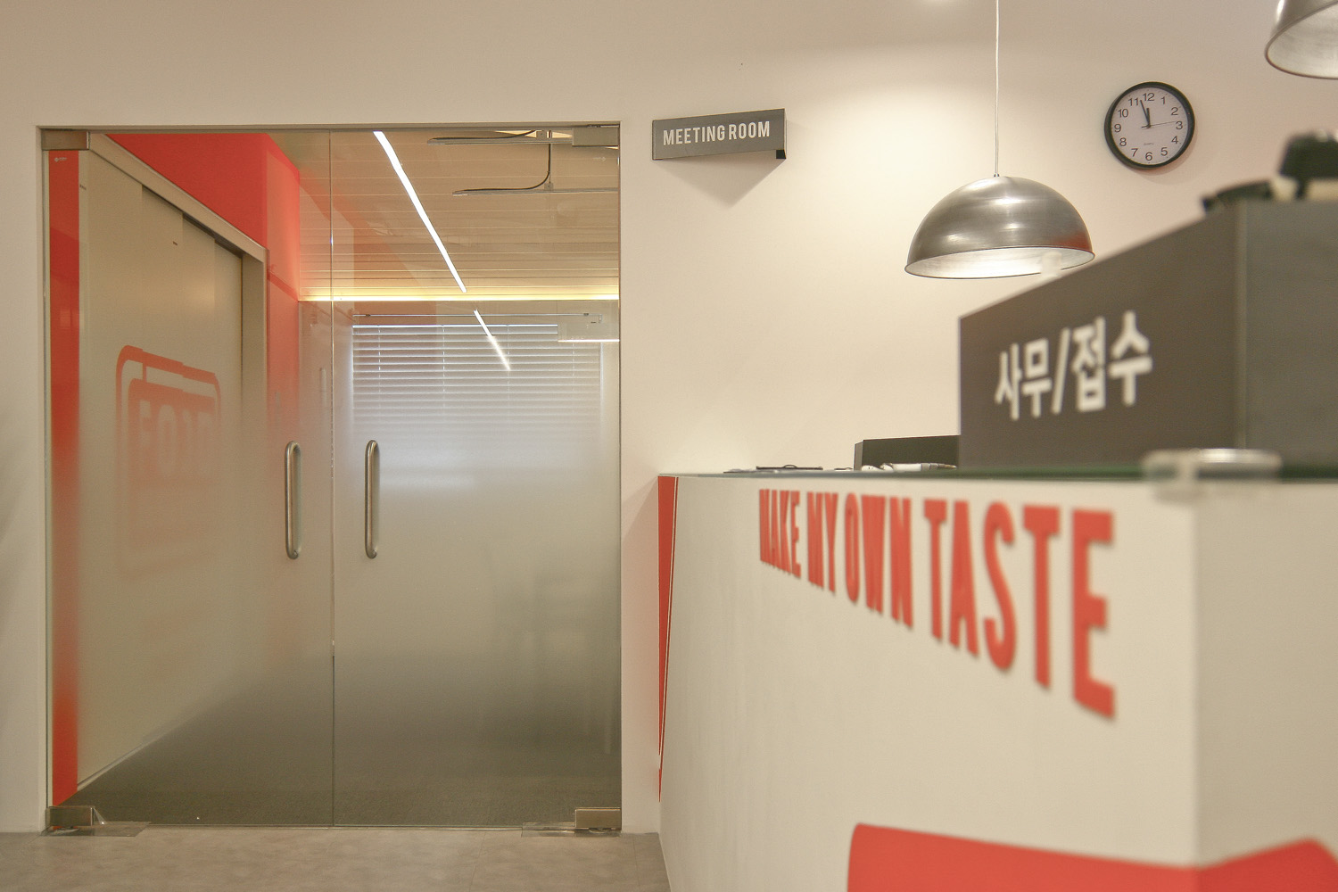 美食办公空间 | 300 平米餐饮公司室内设计案例-7