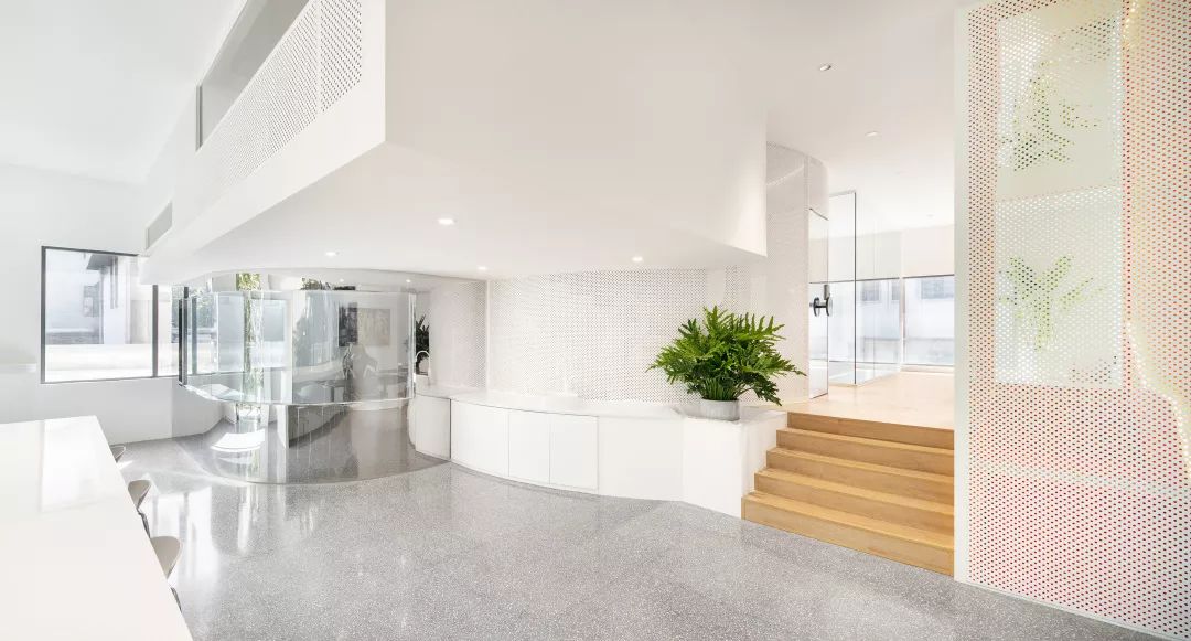 "无聊の瓶子"冷压果汁店 | 科技鲜榨,保留食物全营养-73