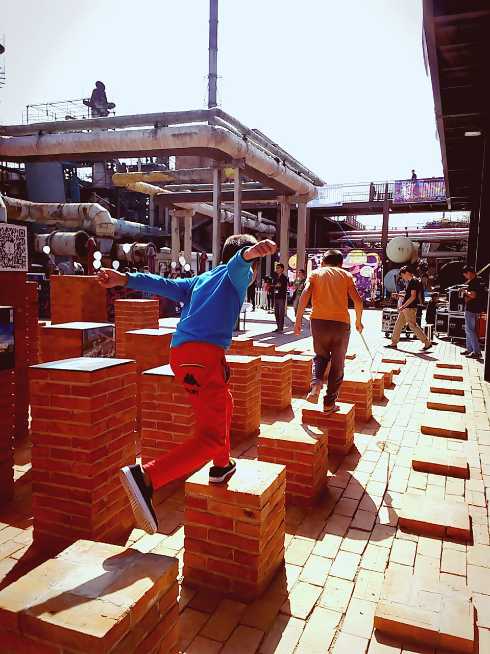 大型户外多功能互动艺术装置，北京／北京城建发展集团-17