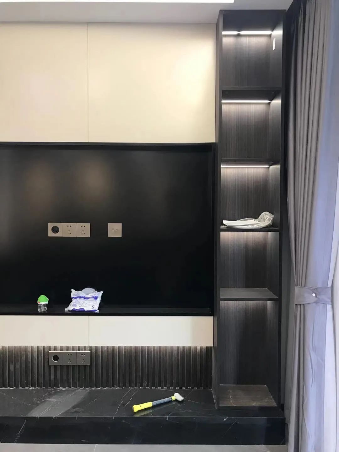 现代简约风格的艺术生活空间丨中国台州丨品东装饰-137