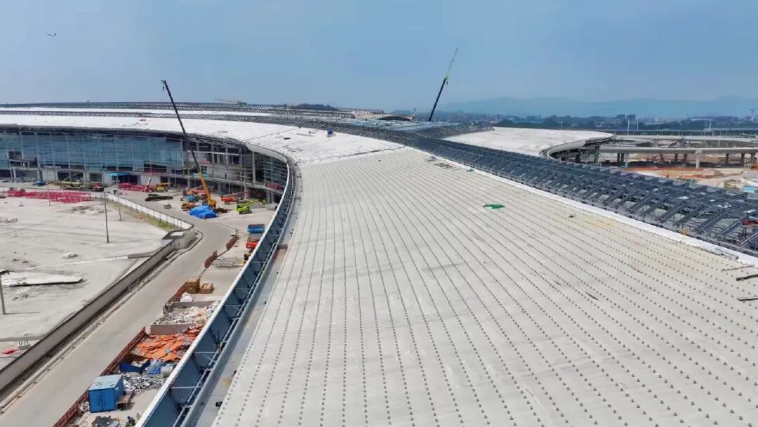 央视聚焦！福州长乐国际机场T2航站楼“遮风挡雨”工程完工-20