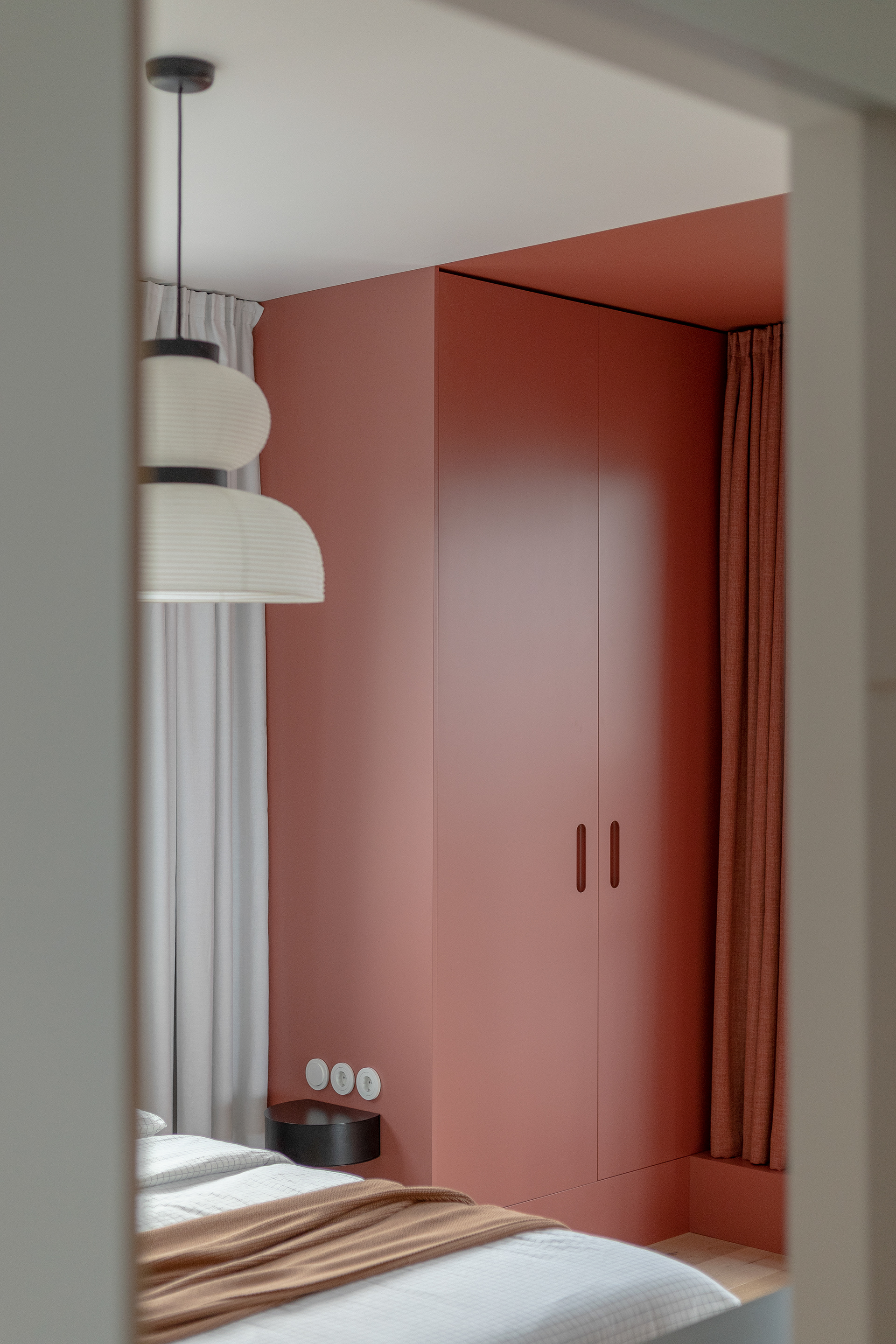 由布罗·斯洛沃设计的公寓丨Buro Slovo-15