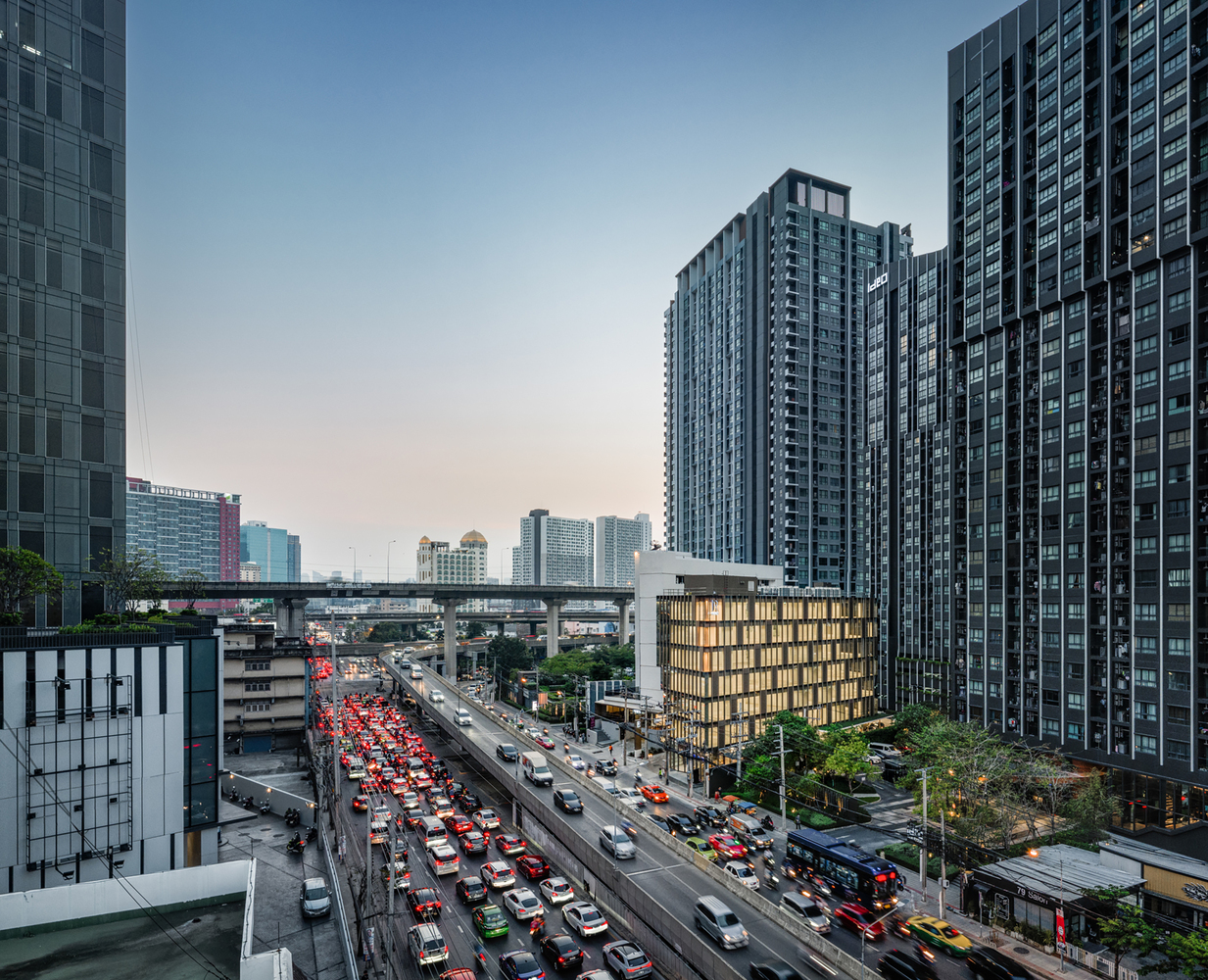 泰国 Ritratana 办公楼丨城市实践-13