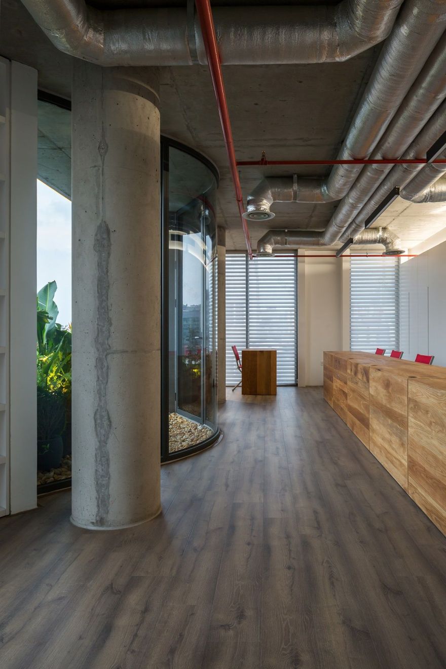 简约宁静的都市绿洲 | AHL Architects 打造 LLO 办公楼-37