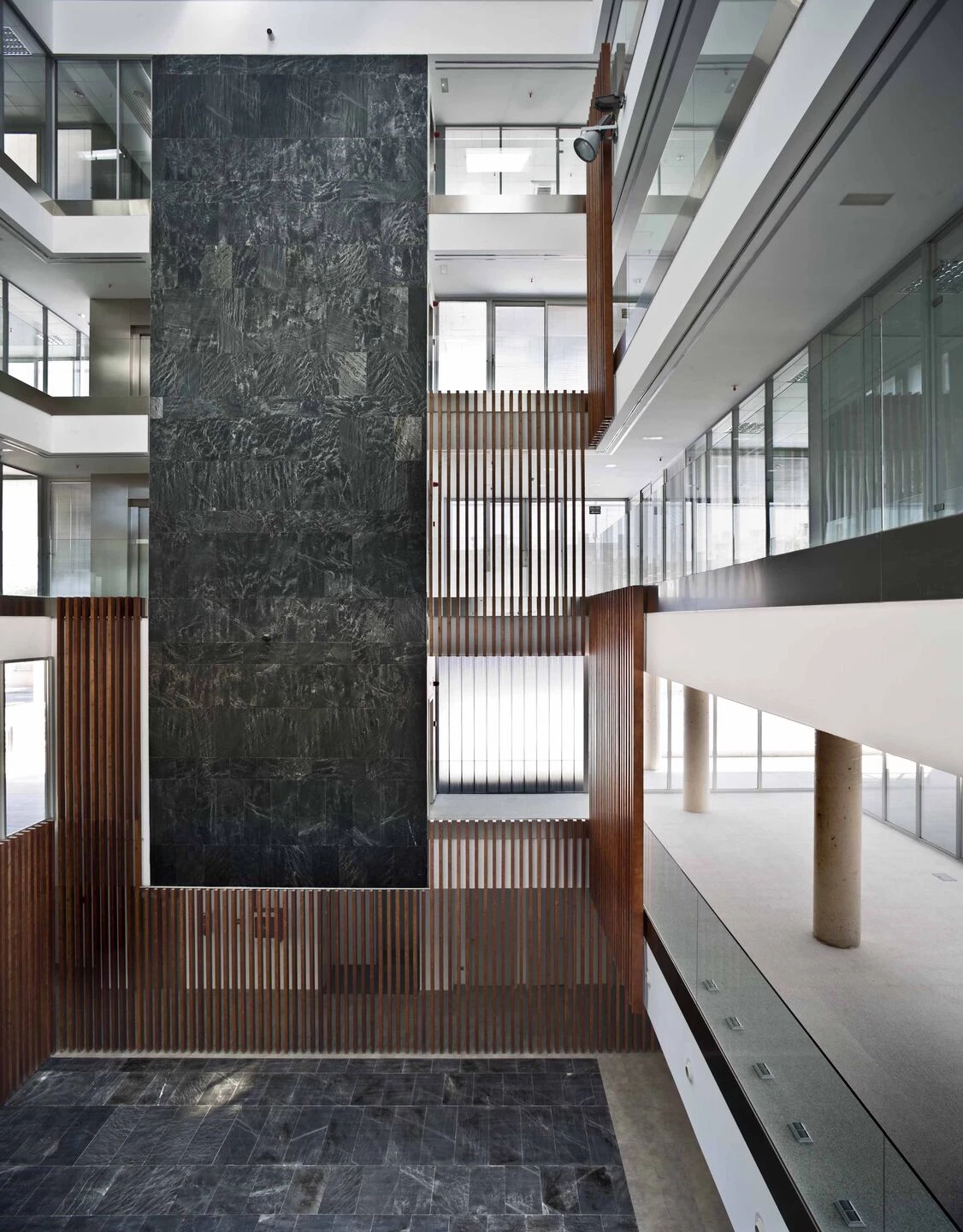 FuencarralEl Pardo 警察局丨西班牙马德里丨Voluar Arquitectura-46