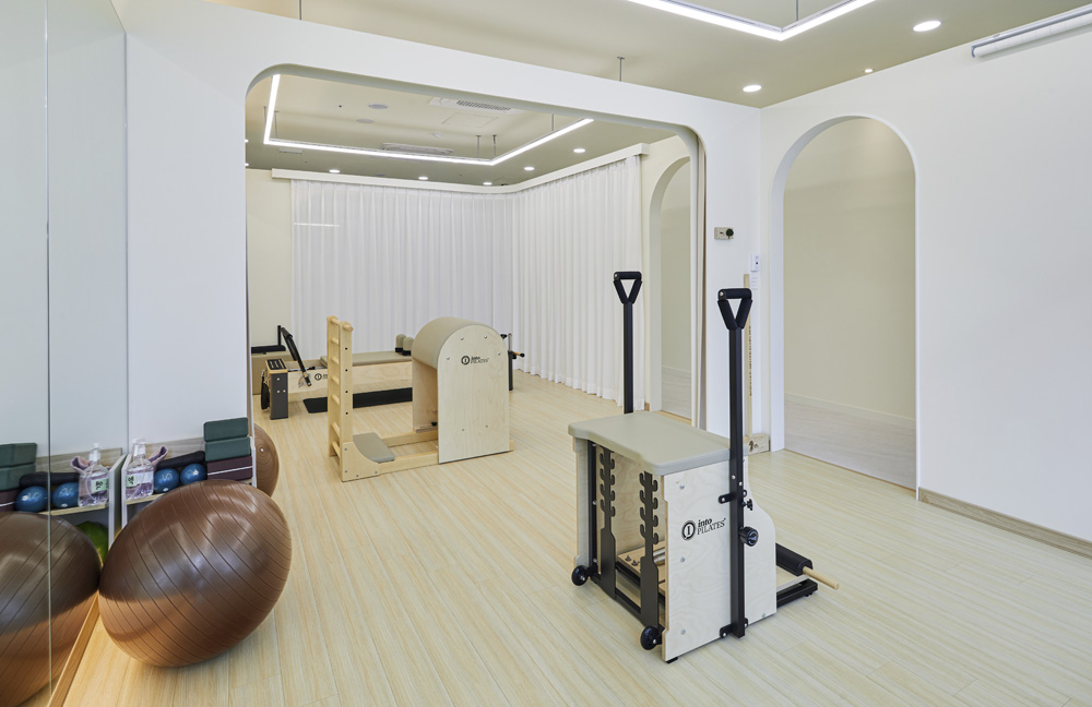 18 坪极简风 fila 旗舰店 设计成本解析-11