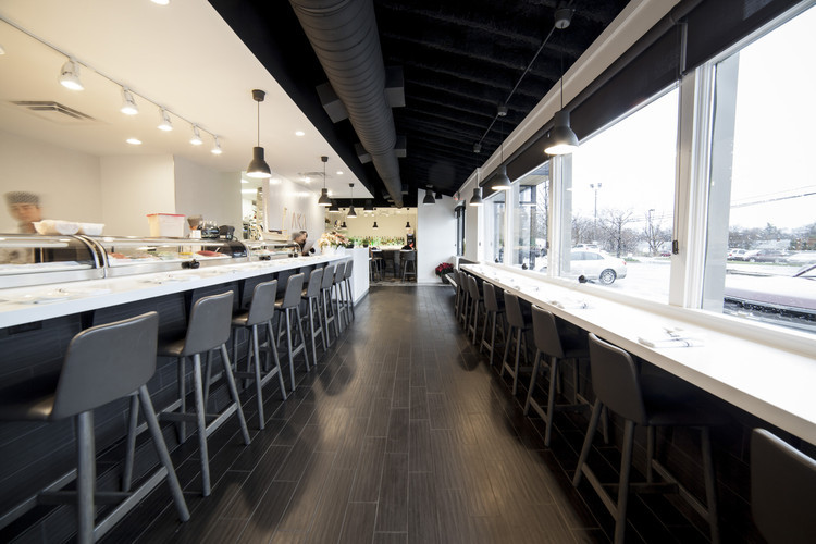 反向诠释的日本餐厅设计-11