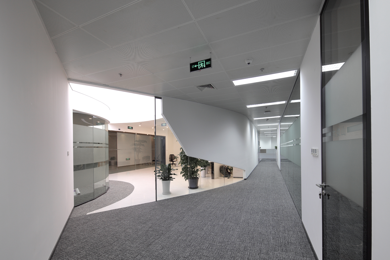 华芯通半导体上海办公室设计装修项目 - 临水装饰-9