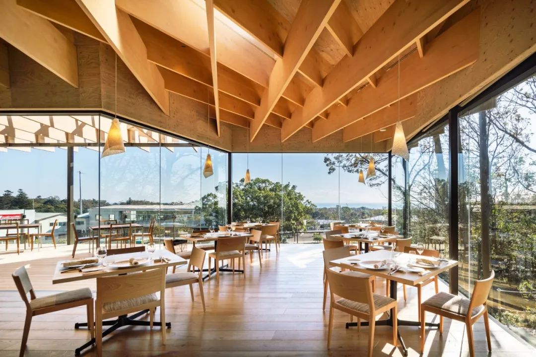 伊豆半岛的“悬空”餐厅-15