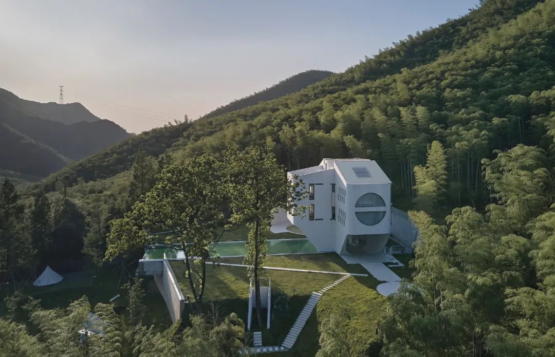 丁鹏文：莫干山的天外来物-荒序民宿丨中国湖州丨尔我空间设计研究室-26