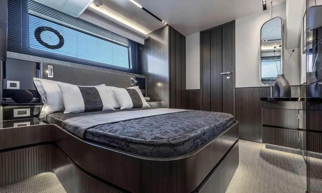 PEARL 72 船型游艇室内设计丨凯丽·赫本-48