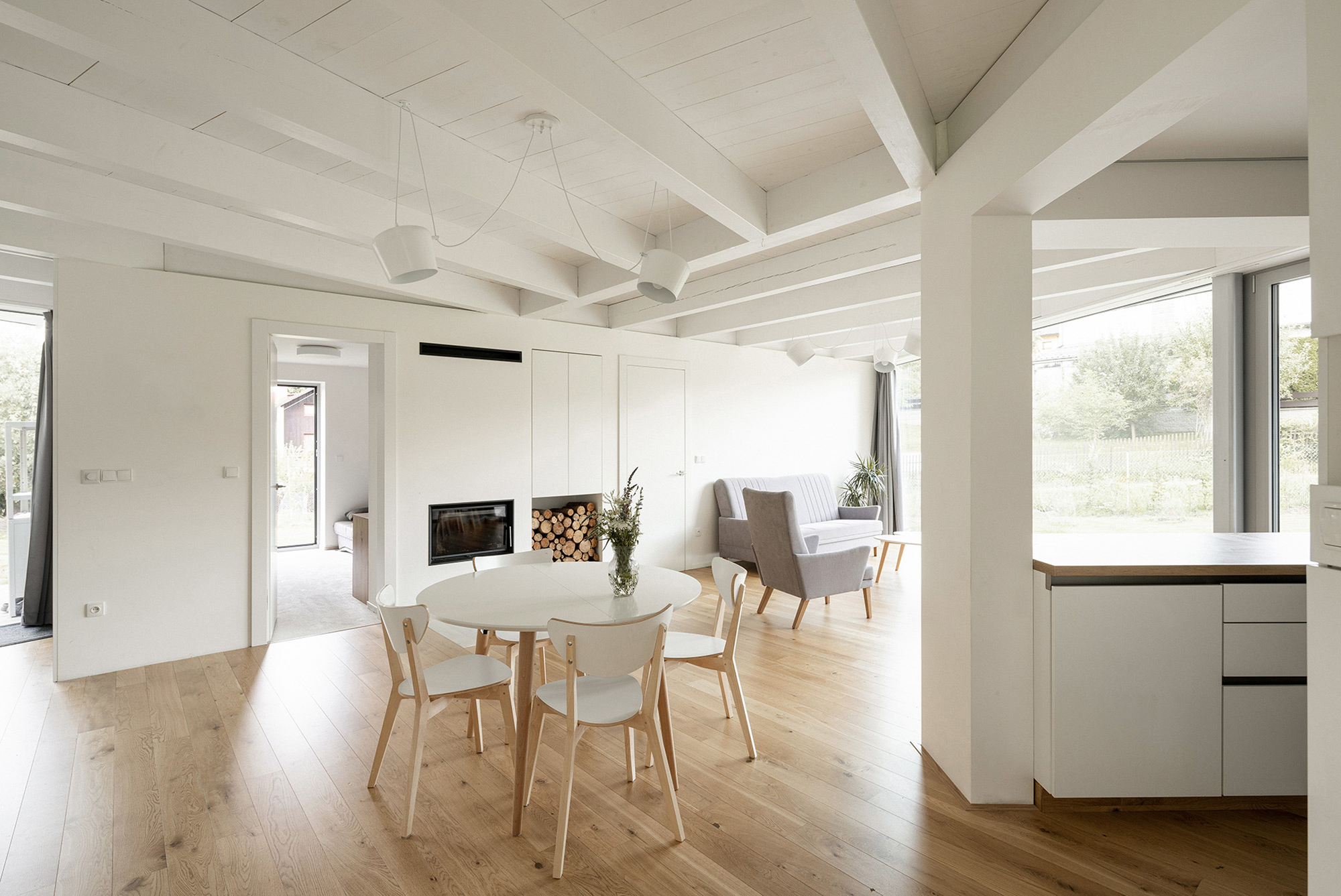 森林边缘的房子丨Papundekl Architects-18