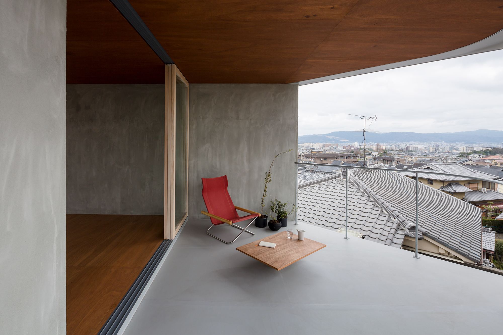 绫目池的房子丨日本奈良丨Ippei Komatsu Architects-28