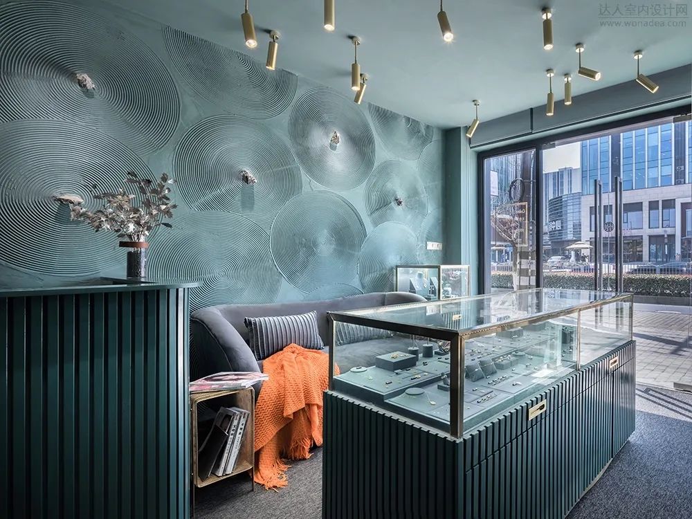 时尚精致—珠宝与美甲合体店-8