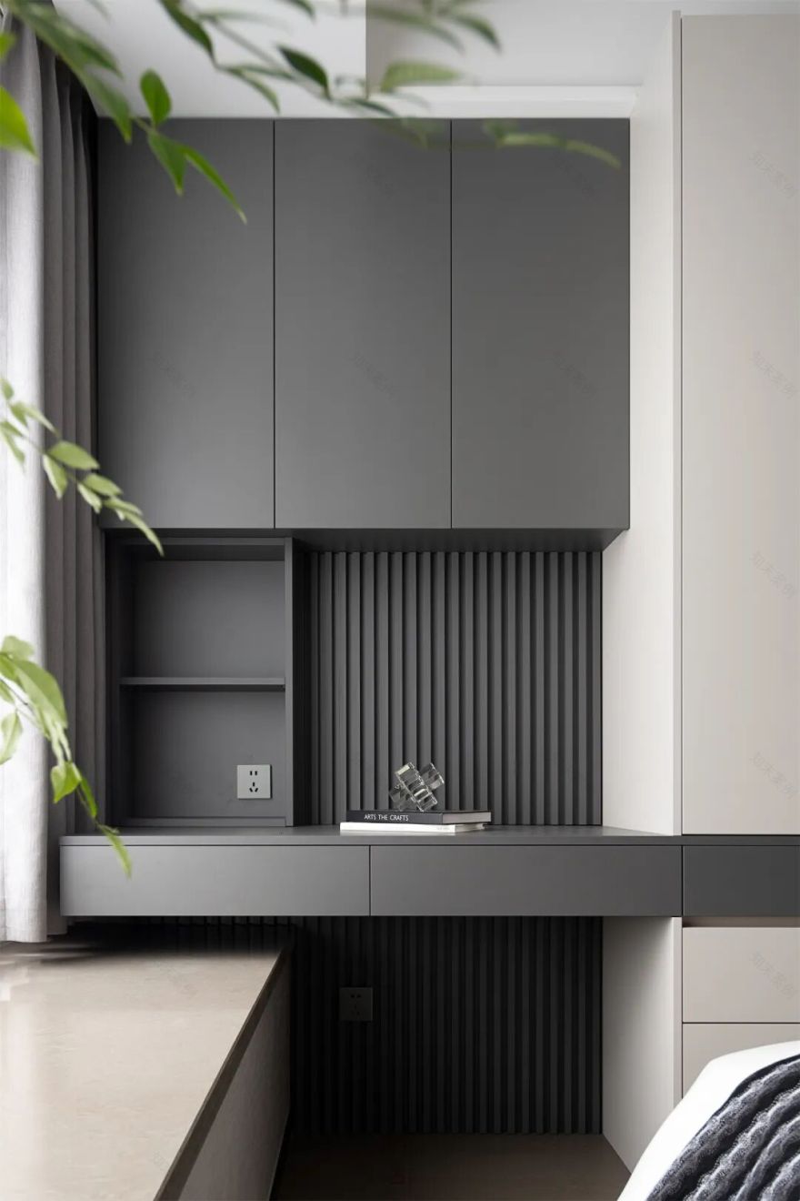 内舍软装丨127㎡现代极简风,黑灰+自然光影构建一个松弛的居住场所!-29