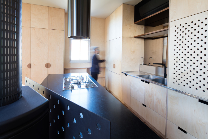 Acute House(锐利屋)-34