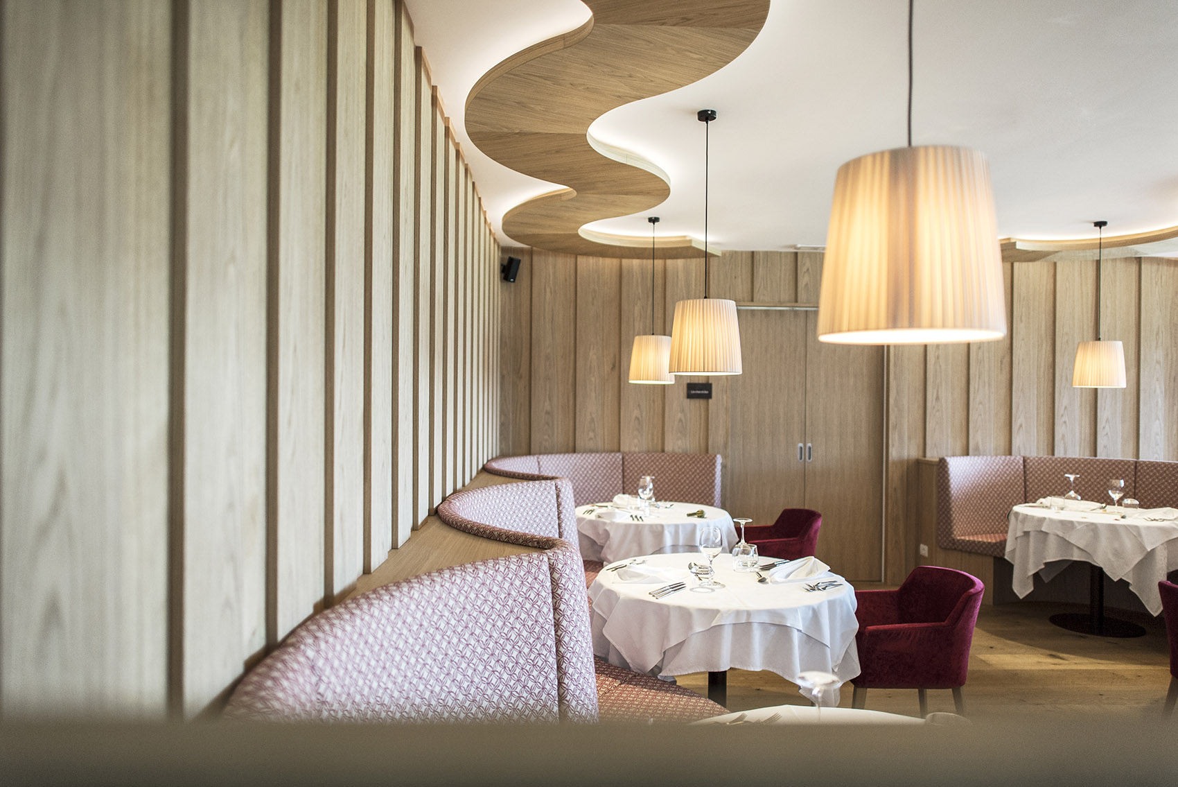 游弋于天地间 & 拥有漂浮大泳池的意大利Hubertus 酒店 / noa* -106